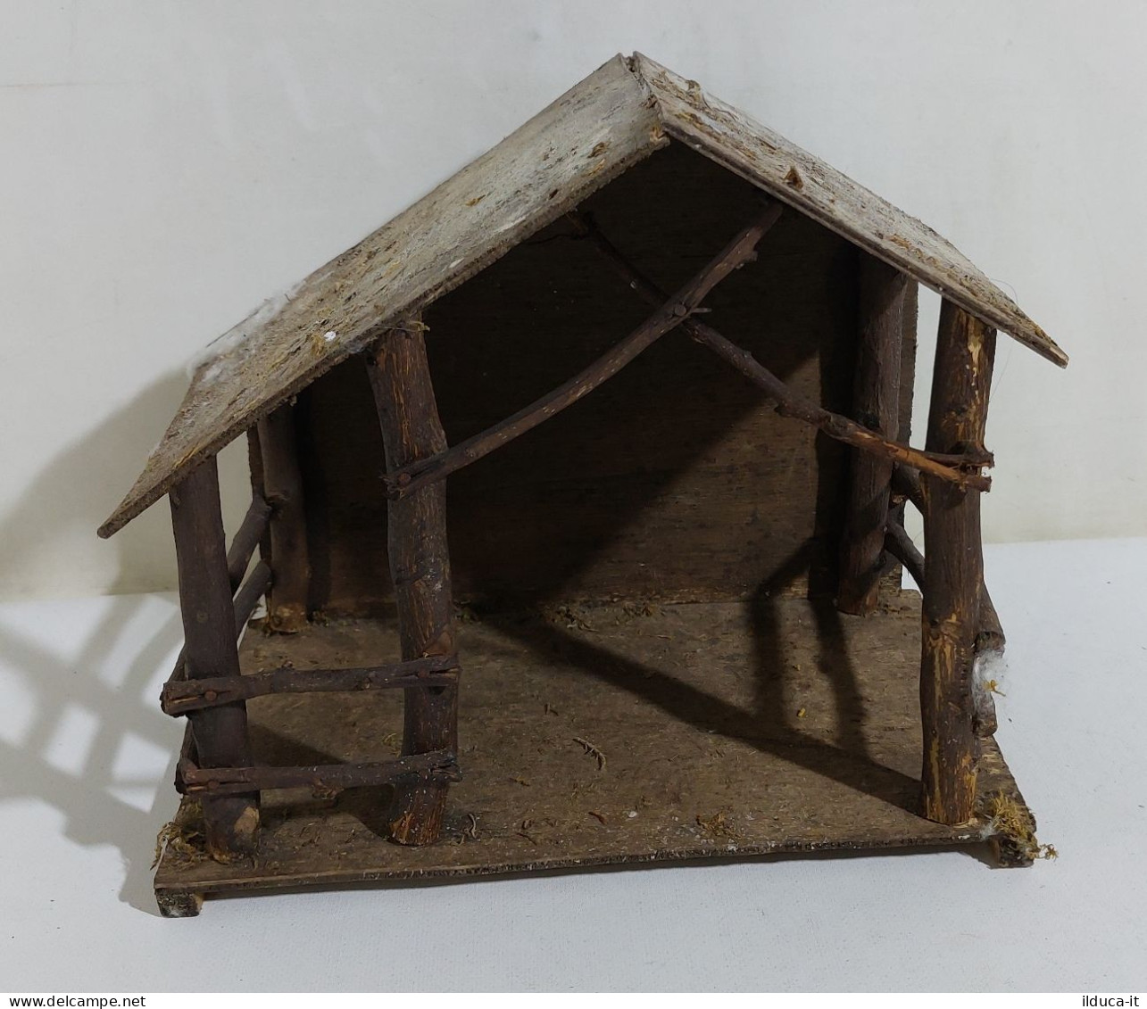 I115893 Presepe - Grotta / Stalla Di Legno - Cm 25 X 15 - Kerstkribben