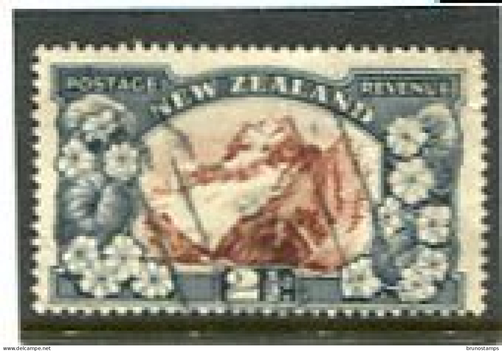 NEW ZEALAND - 1935  2 1/2d  DEFINITIVE  FINE USED  SG 560 - Oblitérés