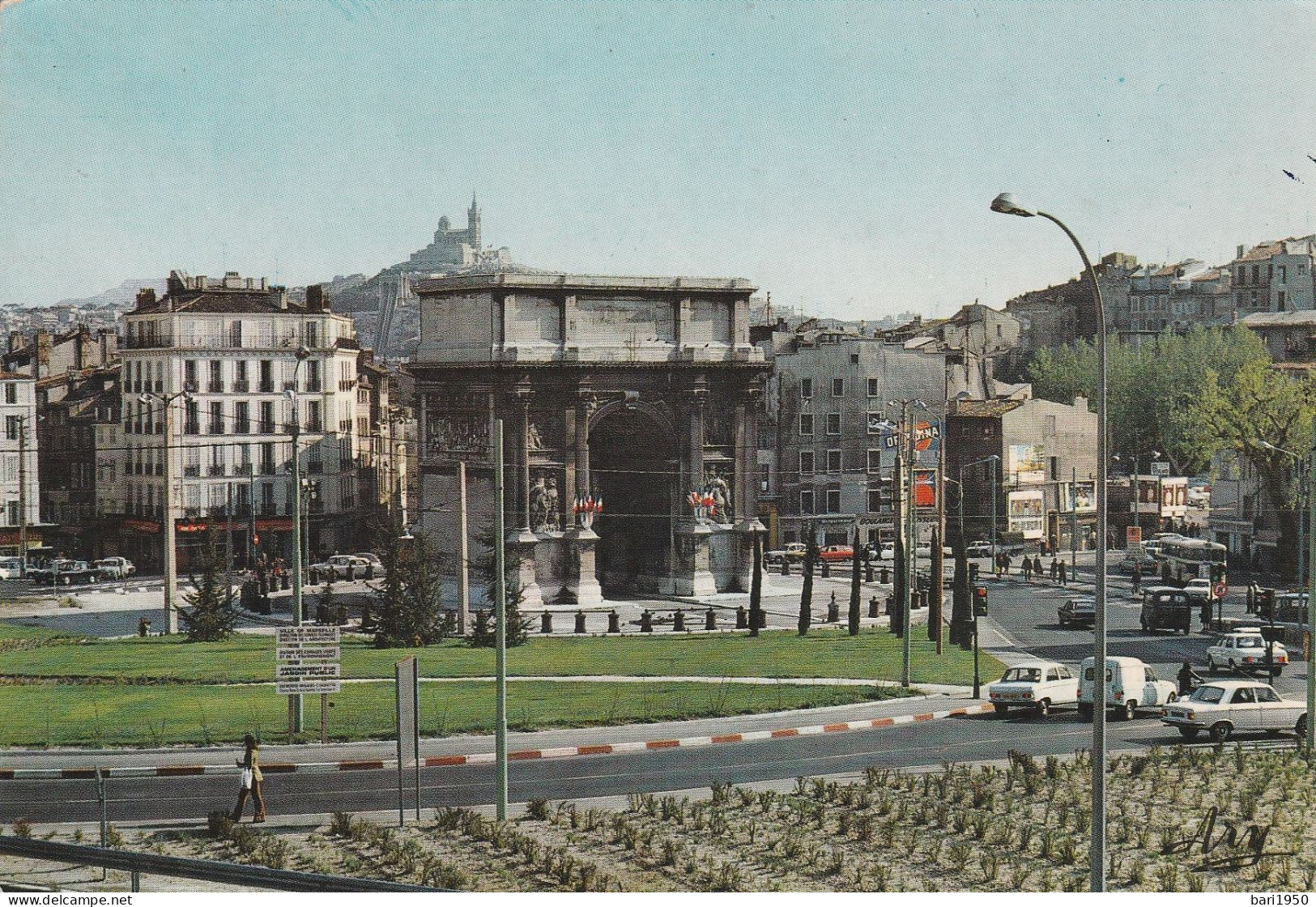 MARSEILLE - Place J.Guesde Et  Arc De Triomphe - Marseille-en-Beauvaisis