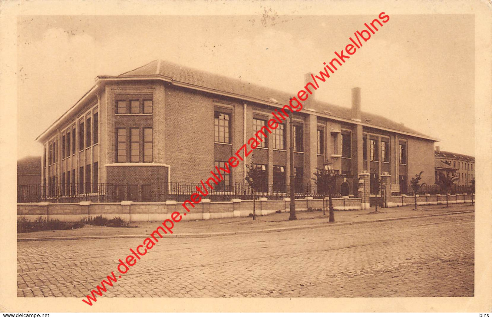 Ecole Adoptée Du Sacré-Cœur - Façade Principale - Jette - Jette