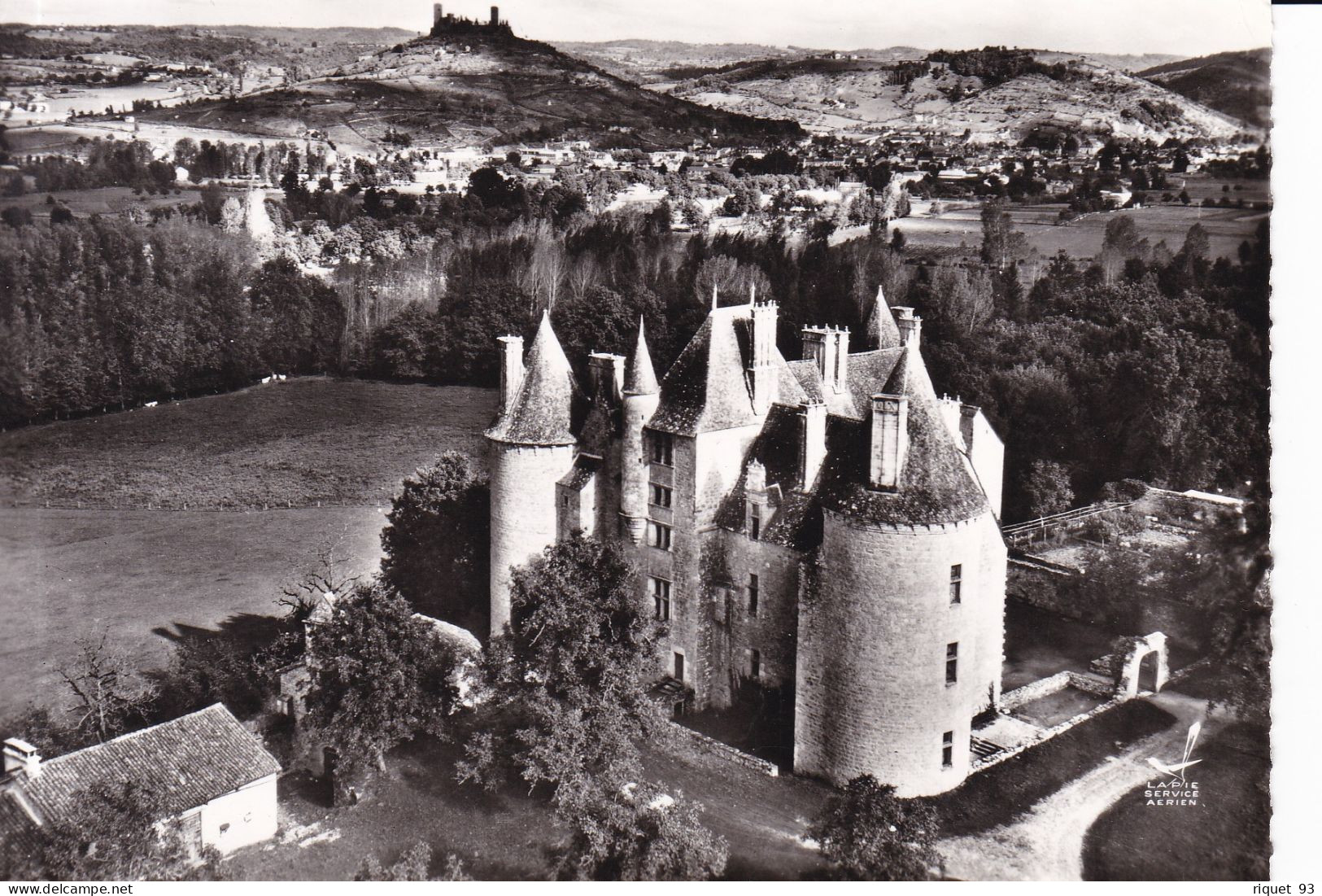 EN AVION AU DESSUS DE ... -  SAINT-CERE - Château De Montal.... Et Les Tours De St-Laurent - Saint-Céré