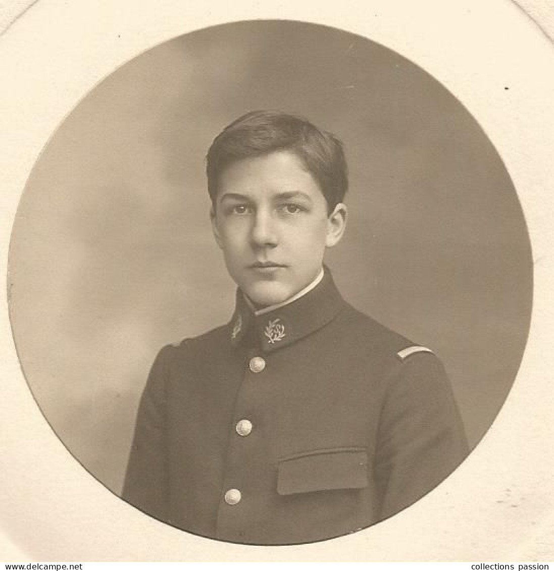 Photographie Pierre Petit, Paris, Et Sa Pochette, Militaria , Uniforme, Jeune Garçon, Frais Fr 1.95 E - Guerra, Militares