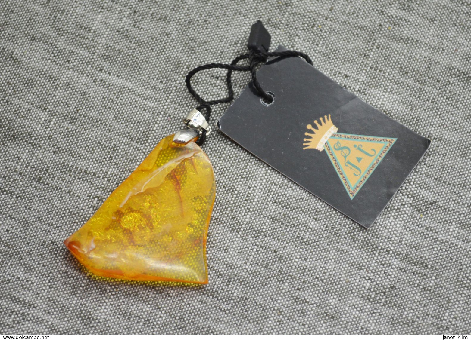 Beautiful Amber Pendant.Natural Baltic Amber 9 Gr - Hangers