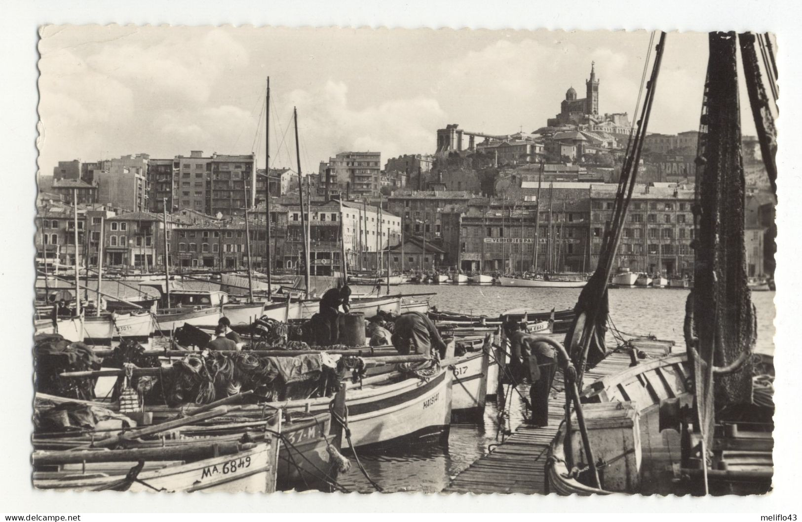 13/ CPSM - Marseille - Un Coin Du Port - Joliette, Zona Portuaria