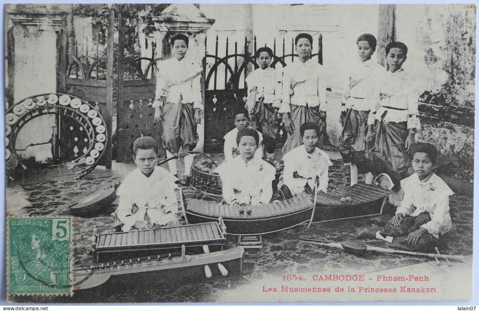 C. P. A. : CAMBODGE : PHNOM-PENH : Les Musiciennes De La Princesse Kanakari,  Timbre En 1906 - Cambodge