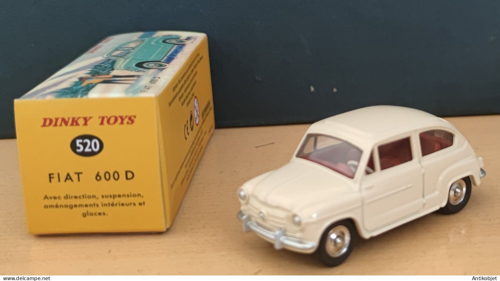 Fiat 600D Crème  Dinky Toys Atlas 1:43 - Dinky