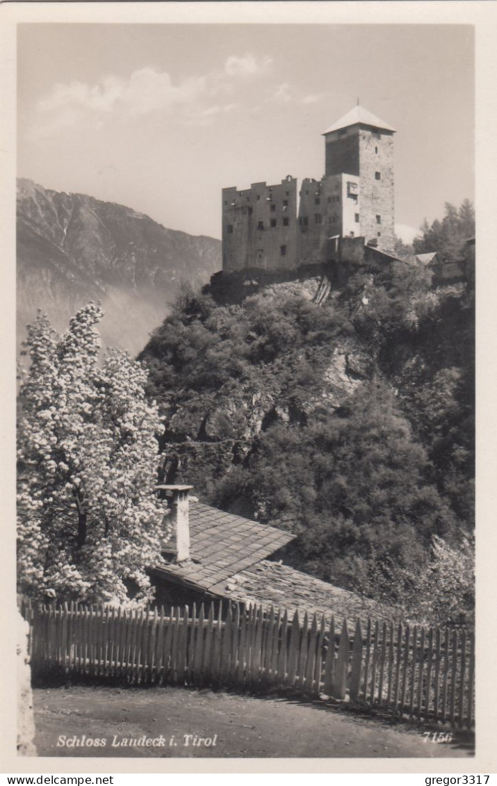 D2081) Schloss LANDECK I. Tirol - Gartenzaun Und Blick über Dach Auf Schloss - Landeck