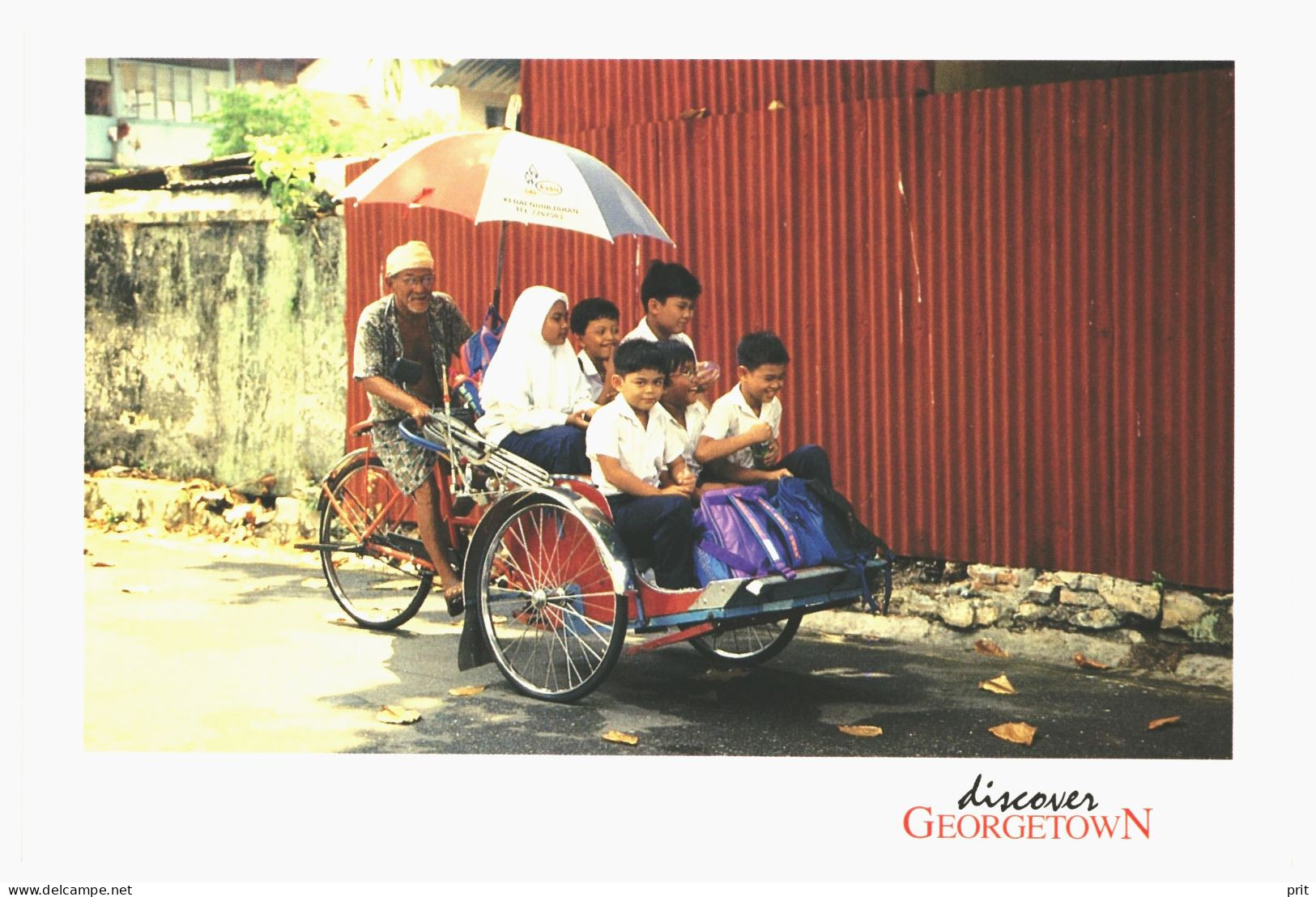 Trishaw Three Wheeled Transport Georgtown Penang Malaysia 1980s Unused Postcard. Publisher S.Abdul Majeed & Co - Malaysia