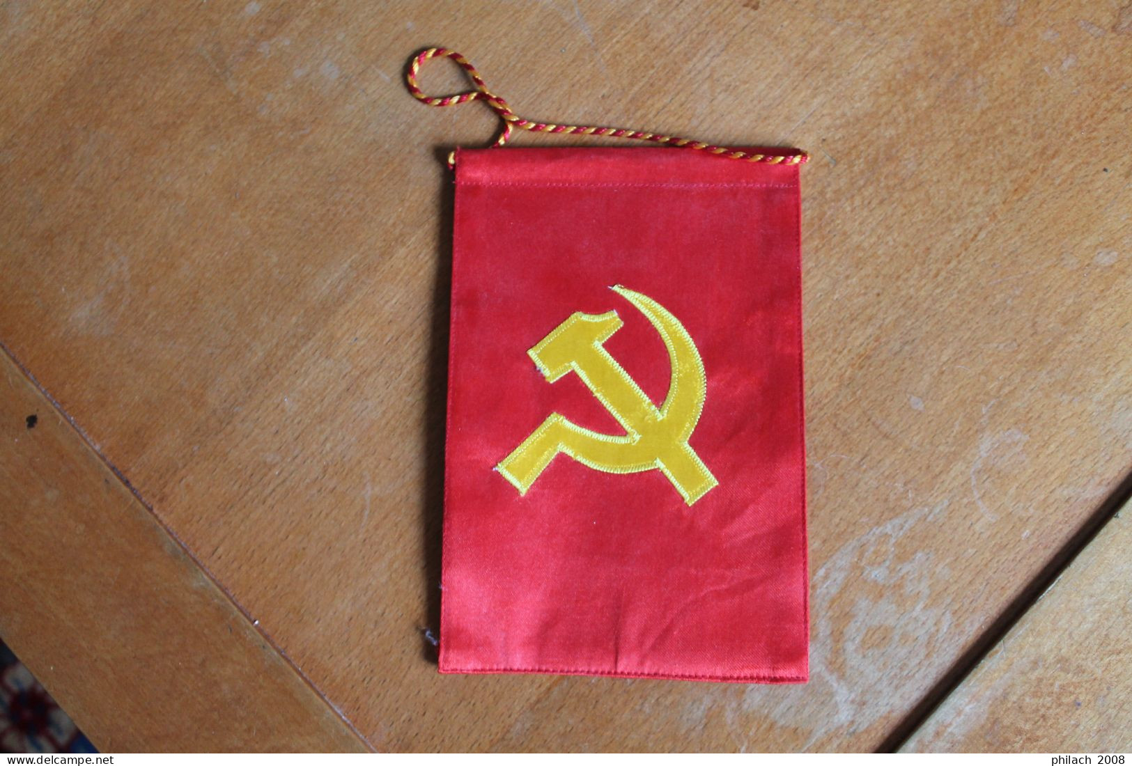 PETIT FANION SOVIETIQUE COMMUNISTE - Drapeaux