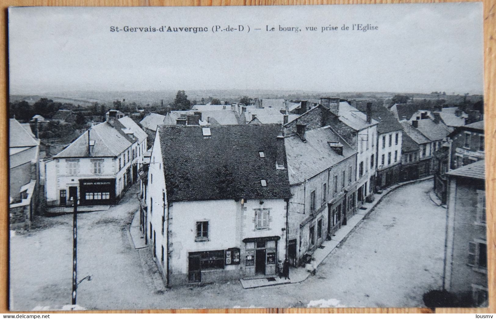 63 : St-Gervais-d'Auvergne - Le Bourg - Vue Prise De L'Eglise - Animée : Petite Animation - (n°26919) - Saint Gervais D'Auvergne