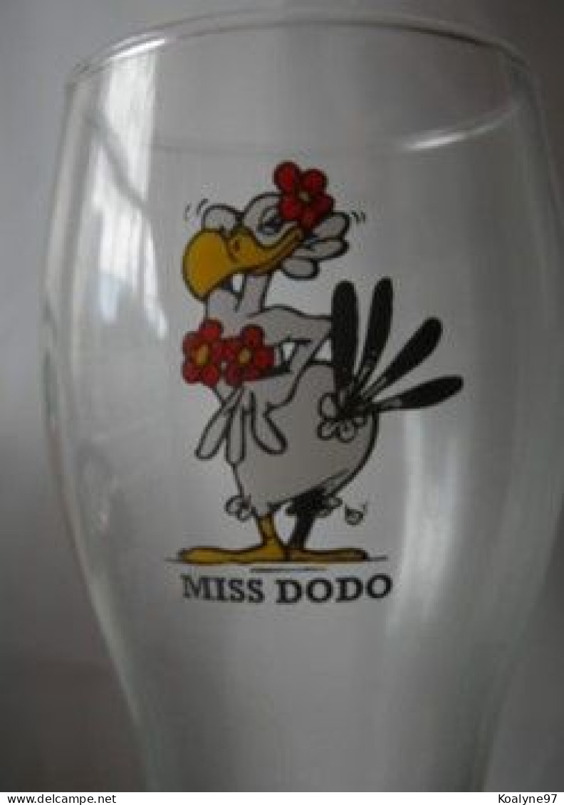 VERRE COLLECTOR ILE DE LA REUNION BIERE BEER BRASSERIES DE BOURBON MISS DODO - Bicchieri