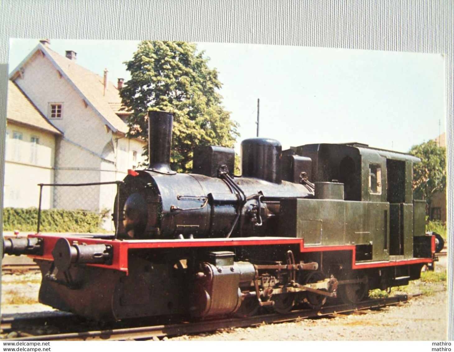 Petit Train De La Vallée De Doller :  Locomotive K.D.L.1945 , Ligne Cernay-Sentheim ,entrée En Gare De Burnhaupt - Chemin De Fer