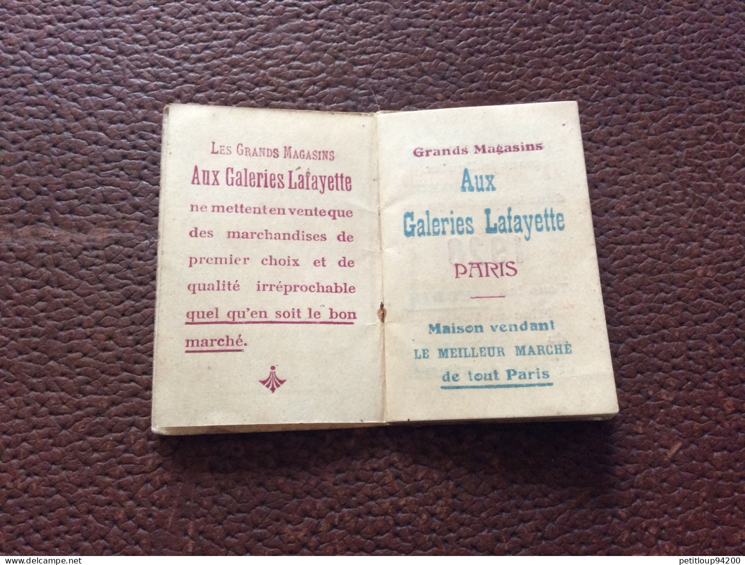 CALENDRIER  Aux GALERIES LAFAYETTE  Paris  ANNÉE 1920  Rose - Petit Format : 1901-20