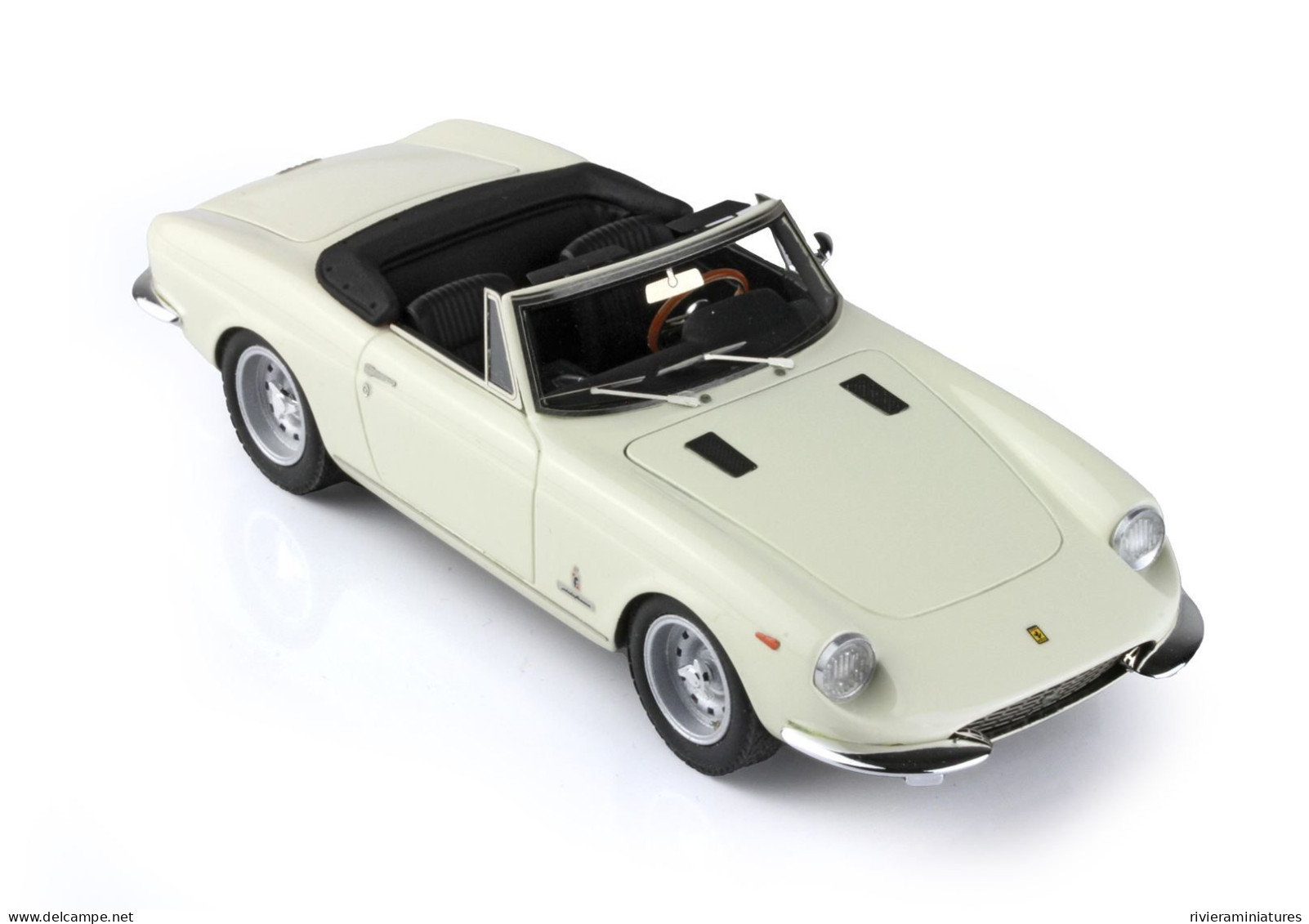 BBR - FERRARI 365 GTS - 1969 - Crème - BBR CAR56E - 1/43 - BBR