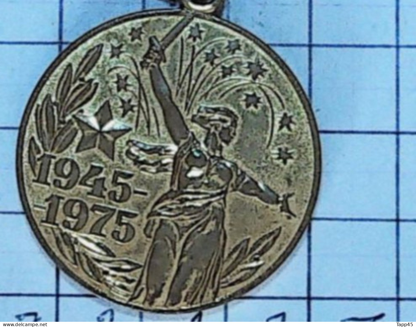 Médailles & Décorations Russe >Couleur Or >T 3/ PL Milit.11) 7 - Rusia