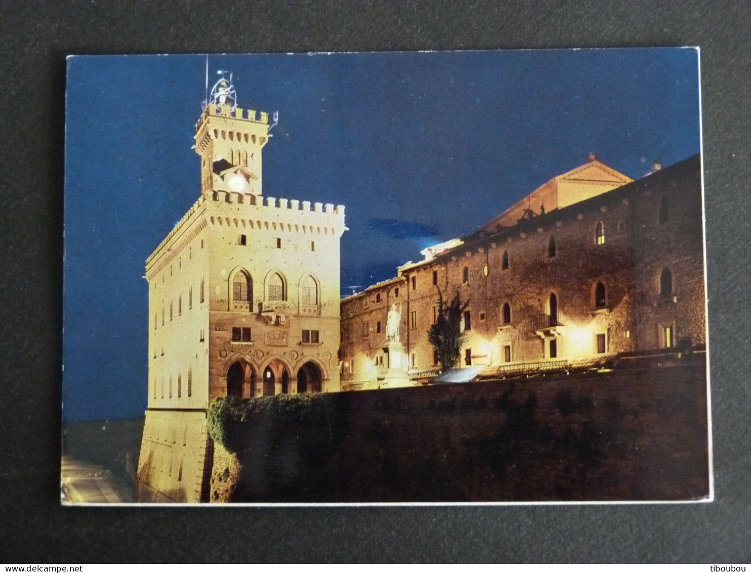 SAINT MARIN SAN MARINO AVEC YT 587 A 591 JOUTES ET TOURNOIS - PALAIS DU GOUVERNEUR - Cartas & Documentos