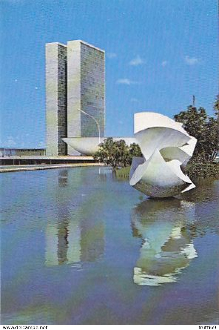 AK148894 BRAZIL - Brasilia - Congresso Nacional - Escultura Meteoro - Brasilia