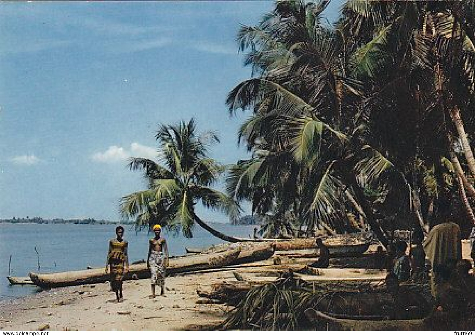 AK149021 AFRICA  In Pictures - Cocoa-nuts And Palms On The Beach - Non Classés