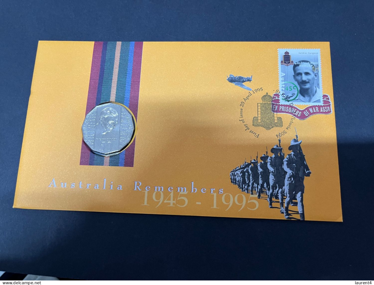 24-7-2023 (3 S 19) PNC Australia 1995 - Australia Remember - WWII - RAM 50c Coin (scarce) - 50 Cents