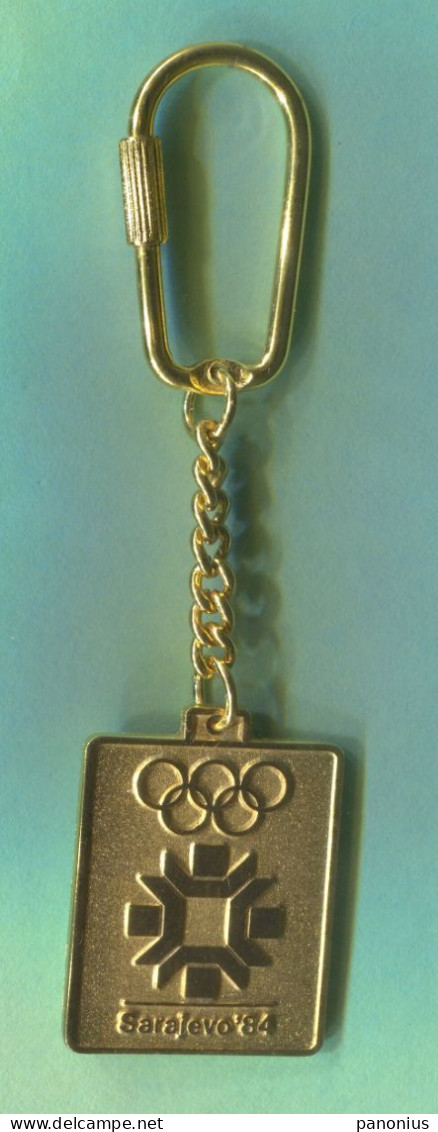 Olympiade - Olympic Games 1984. Sarajevo Yugoslavia, Vintage Keychain Keyring - Bekleidung, Souvenirs Und Sonstige