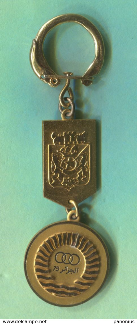 Jeux Mediterraneens / Mediterranean Games 1975. Algeria, Vintage Keychain Keyring By Bertoni - Habillement, Souvenirs & Autres