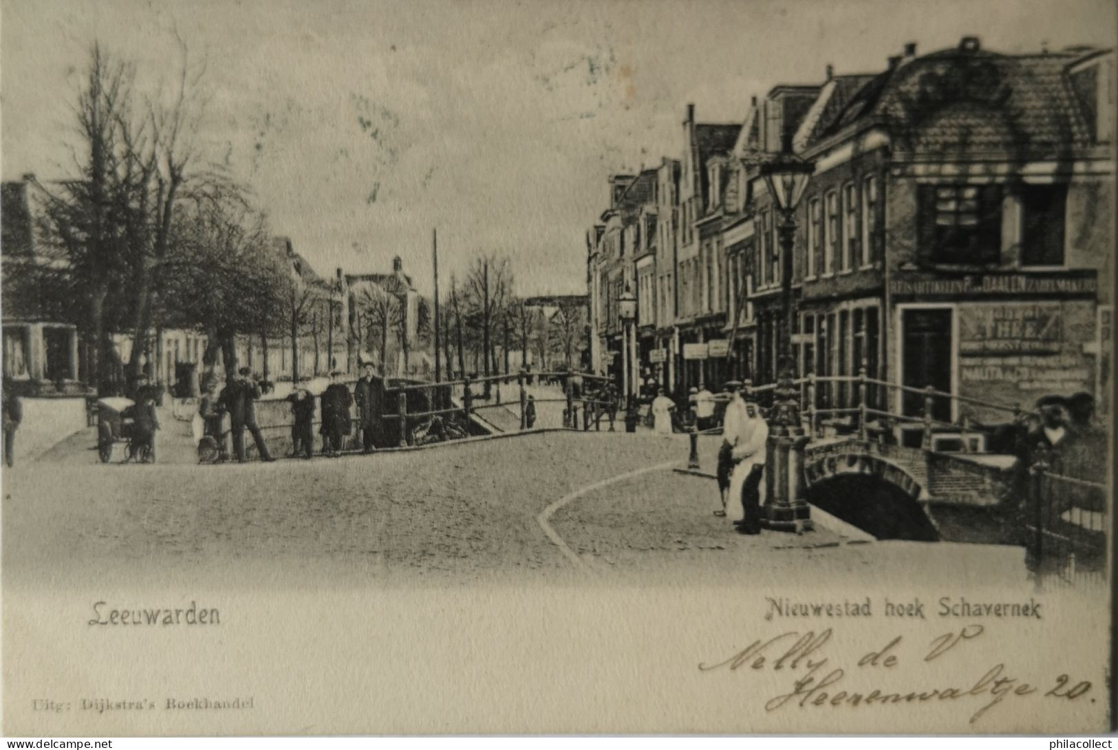 Leeuwarden // Nieuwestad Hoek Schavernek (Veel Volk) 1905 - Leeuwarden