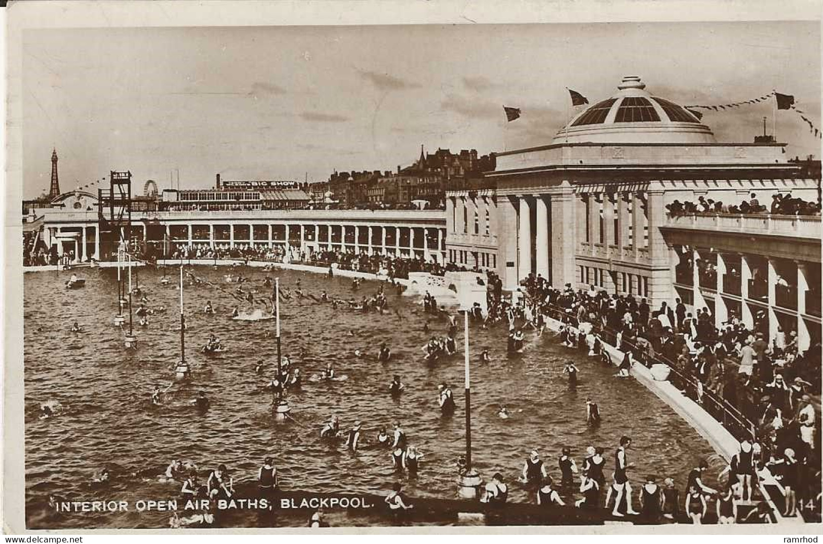BLACKPOOL, Interior Open Air Baths (Publisher - Unknown) Date - July 1927, Used (Vintage, Real Photograph) - Blackpool
