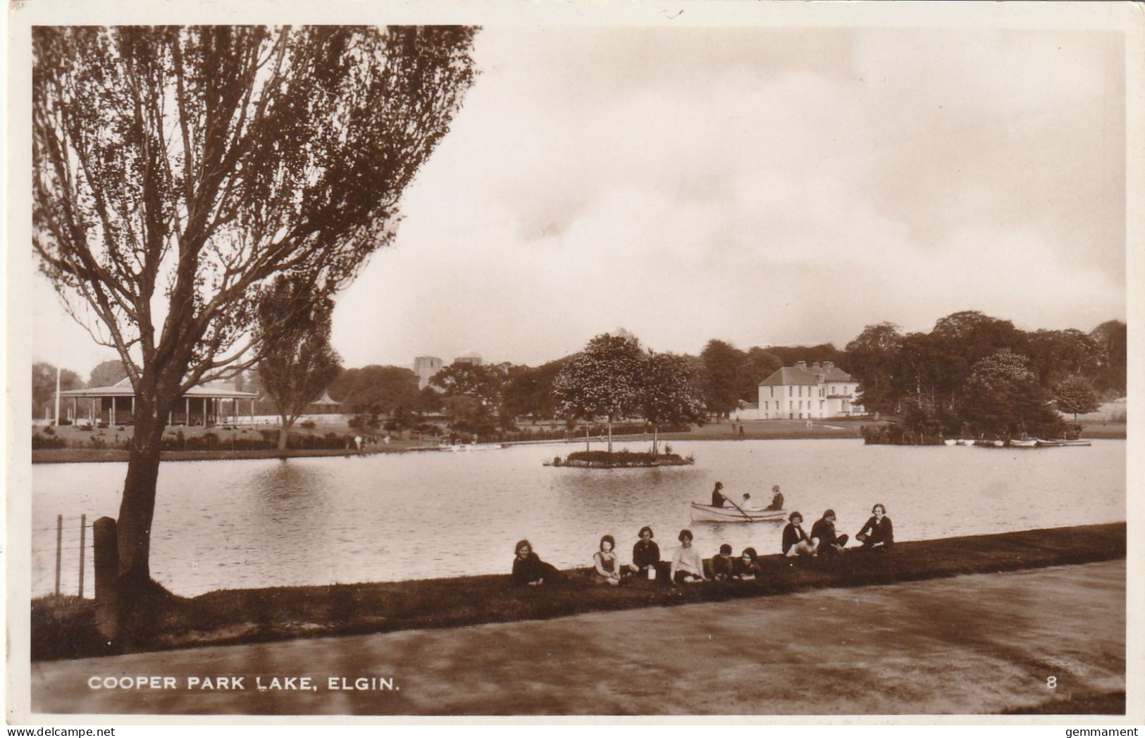 ELGIN - COOPER PARK LAKE - Moray