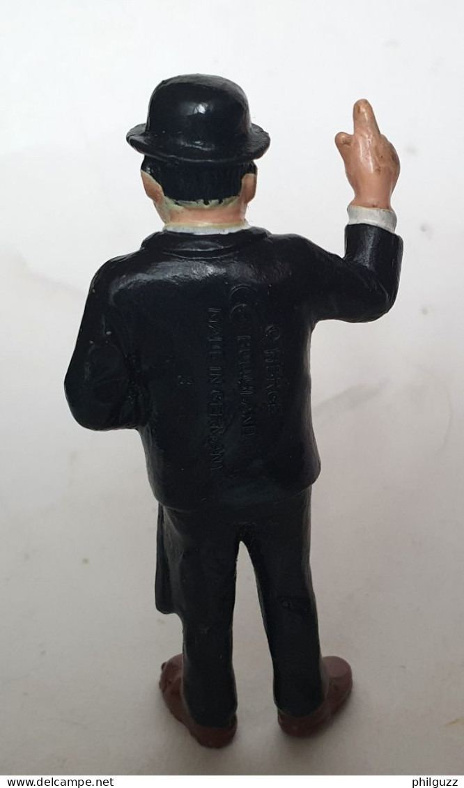 FIGURINE TINTIN  BULLY 1990 DUPOND 2 CANNE Main 1er Tirage PLASTIQUE MOU BULLY (3) - Tim & Struppi