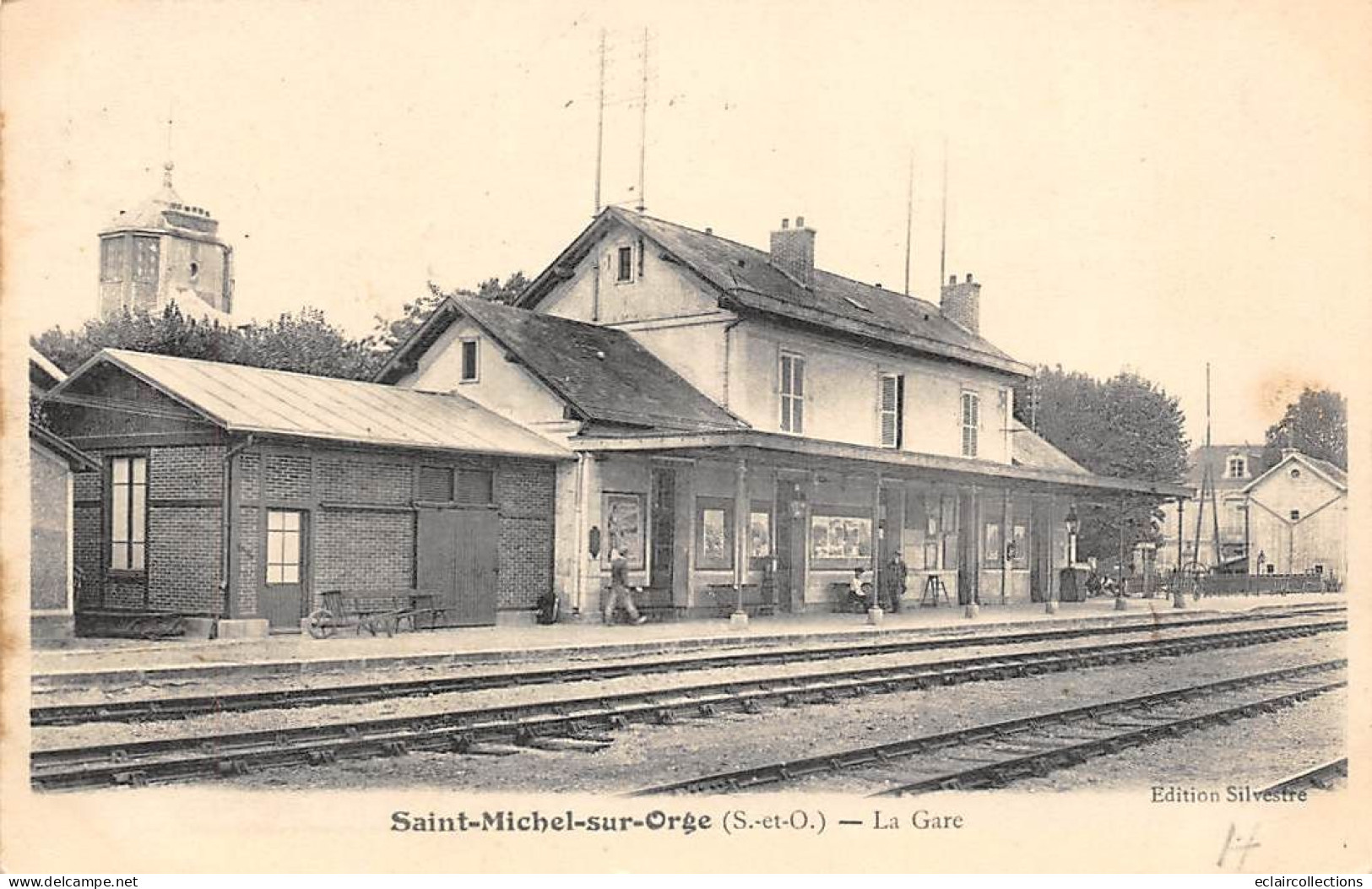 Saint Michel Sur Orge            91          Intérieur De La Gare    -  2  -       (voir Scan) - Saint Michel Sur Orge