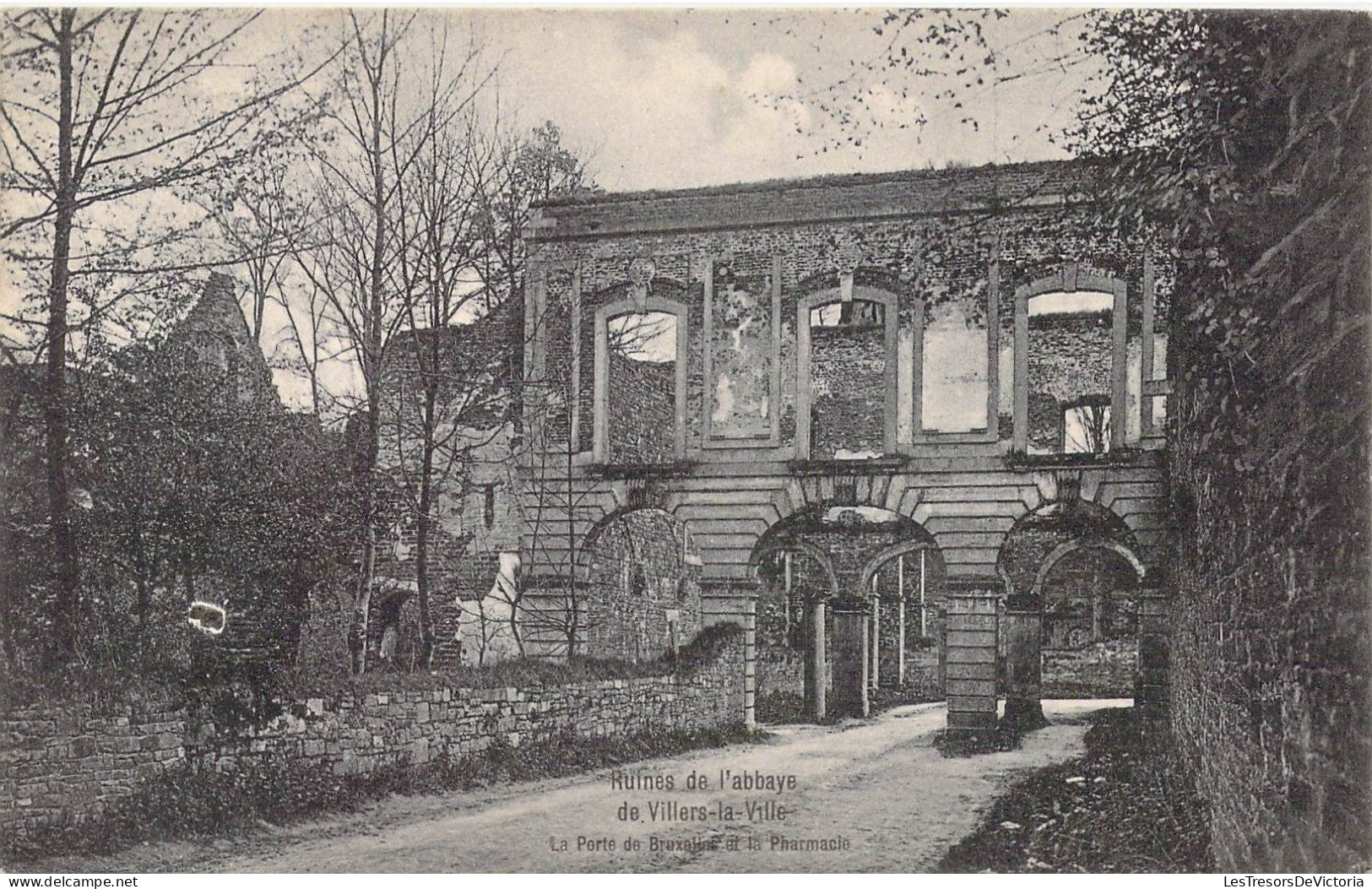 BELGIQUE - Ruines De L'abbaye De Villers-la-Ville - La Porte De Bruxelles Et La Pharmacie - Carte Postale Ancienne - Villers-la-Ville