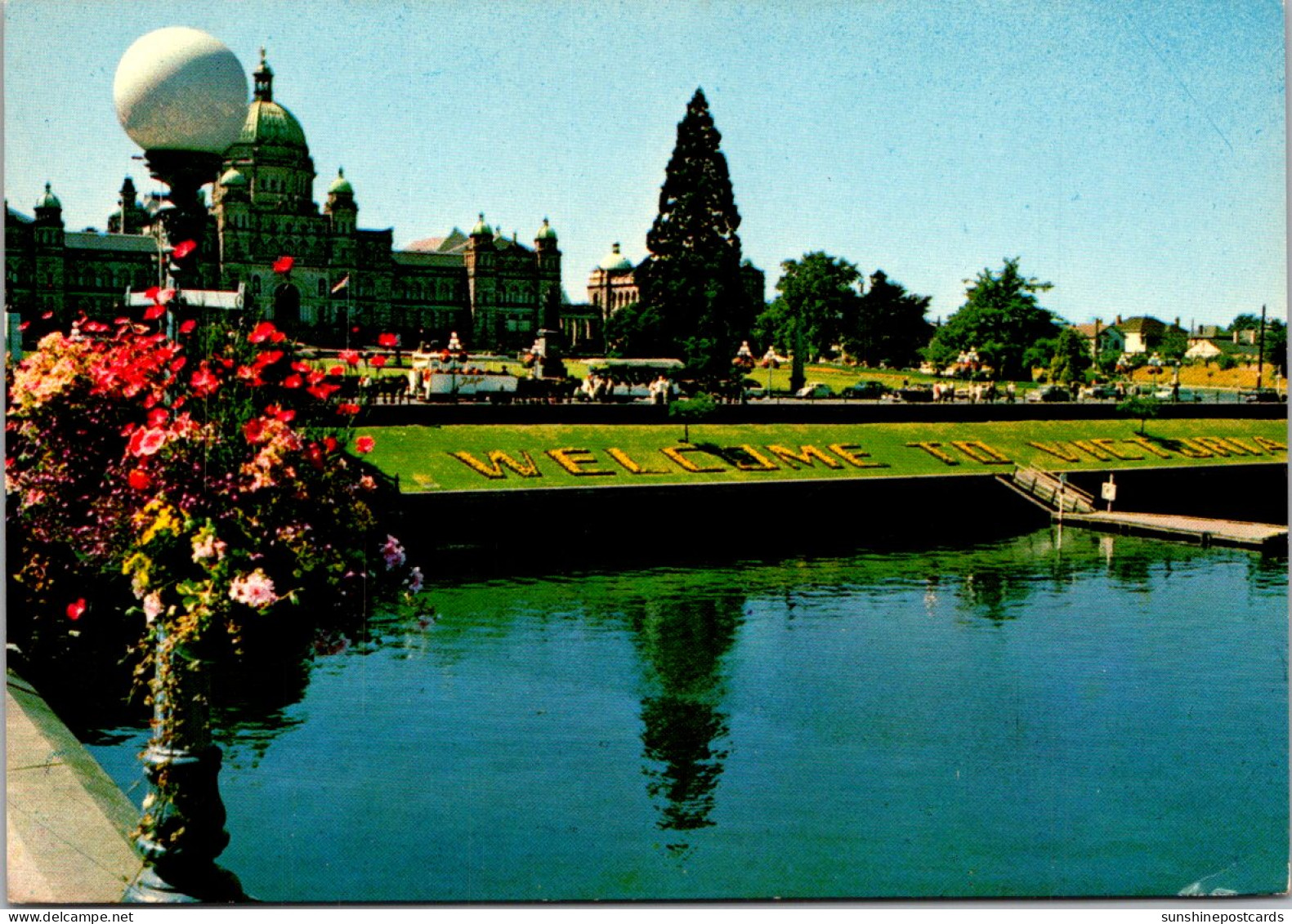 Canada Victoria Inner Harbor And Floral Welcome Sign - Victoria