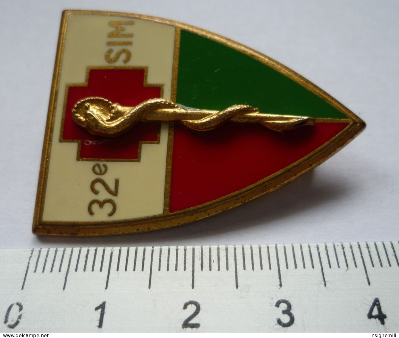 INSIGNE 32° SIM,  Section D'Infirmiers Militaires -  DRAGO PARIS G 1780 - Medizinische Dienste