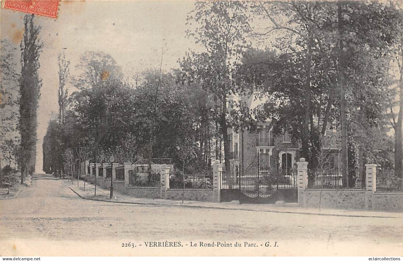 Verrières Le Buisson            91           Le Rond Point Du Parc   N°2263           (voir Scan) - Verrieres Le Buisson