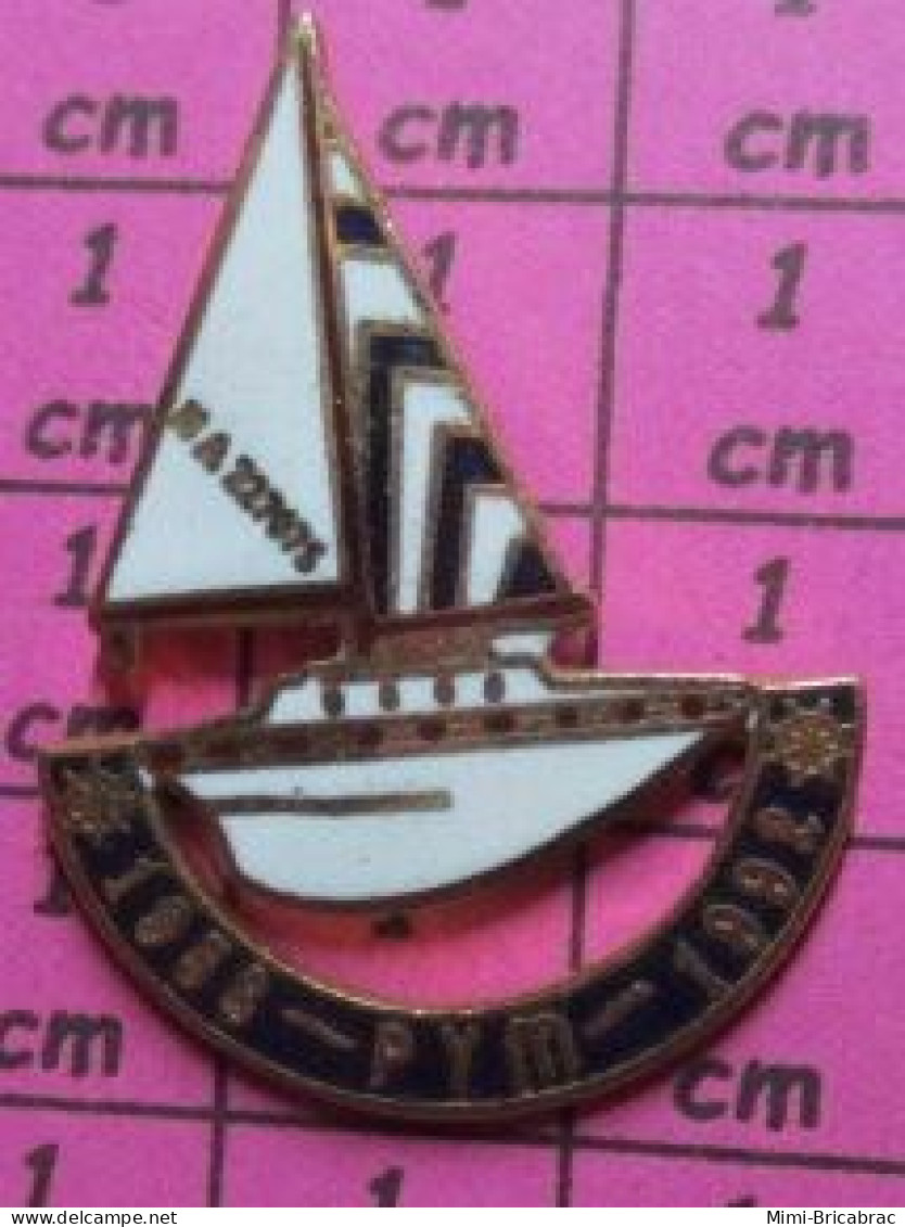 510B Pin's Pins / Beau Et Rare / SPORTS / BATEAU VOILE VOILIER COURSE REGATE PYM 1958 1992 - Voile