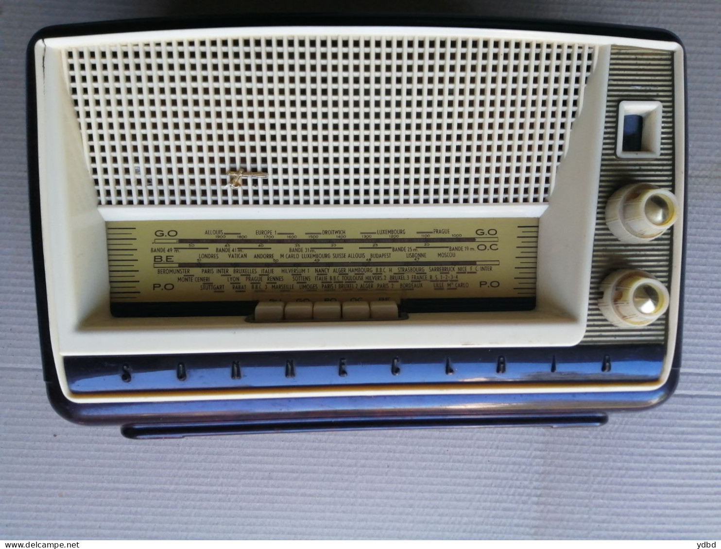 UN ANCIEN POSTE DE RADIO SONNECLAIR - Apparaten