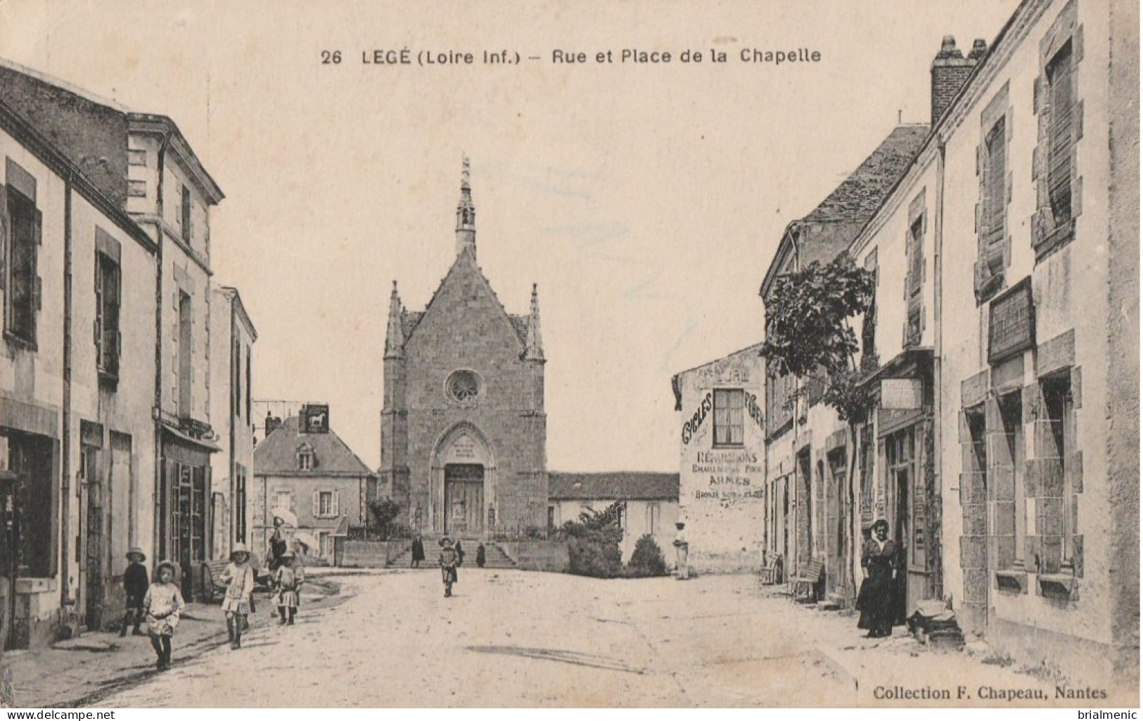 LEGE  Rue Et Place De La Chapelle - Legé