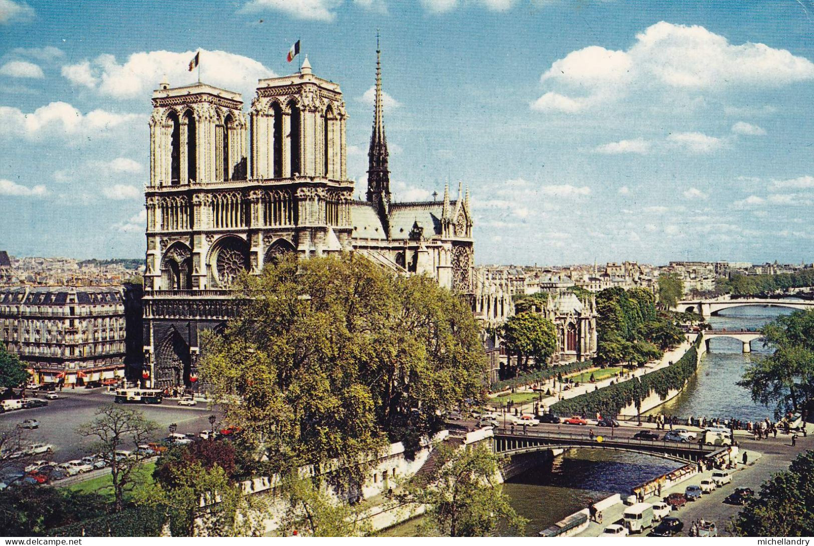 Carte Postal (123235) Paris Notre-Dame Et La Seine 09 VIII 79 Timbre 1,50RF Avec écriture - Notre Dame De Paris