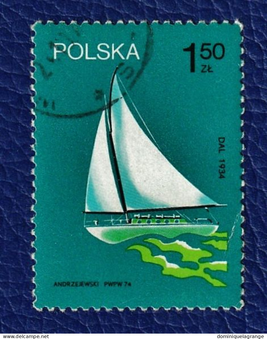 8 timbres de Pologne "fleurs" de 1964 à 1974