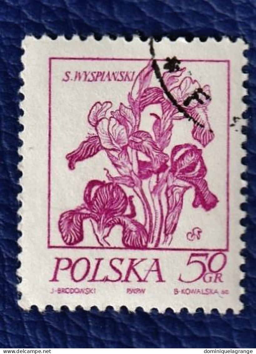 8 timbres de Pologne "végétaux" de 1965 à 1974