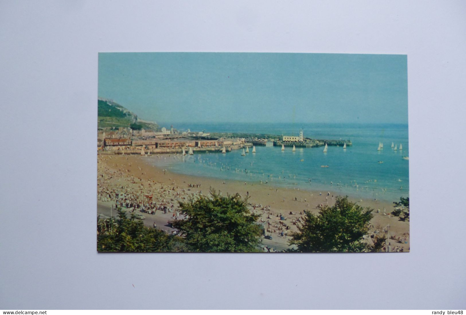 SCARBOROUGT  -  Foreshore And Harbour From St Nicholas Gardens  -  Angleterre - Scarborough