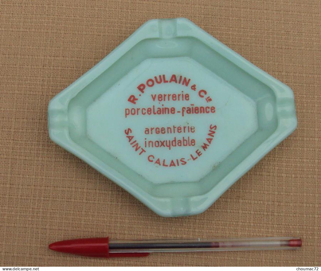 029, Cendrier Saint Calais Le Mans Sarthe Verrerie Porcelaine Faience R Poulain En Opaline - Glas