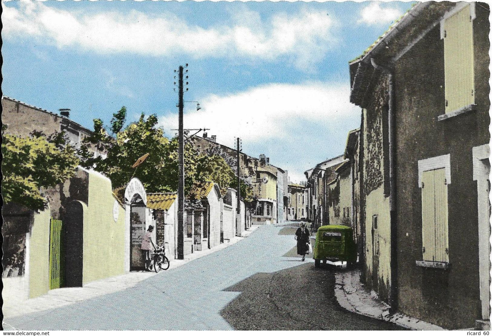 Cpa Morières Les Avignon, Rue De La Paix, Voiture Ancienne - Morieres Les Avignon