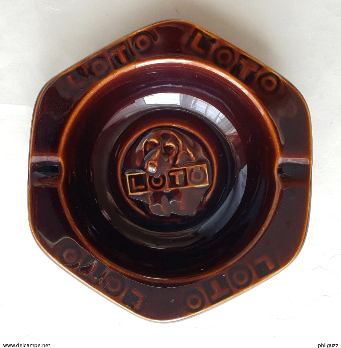 PETIT CENDRIER LOTO MARRON CHIEN DECO PUB BISTRO COLLECTION FAIENCE GIEN - Porzellan