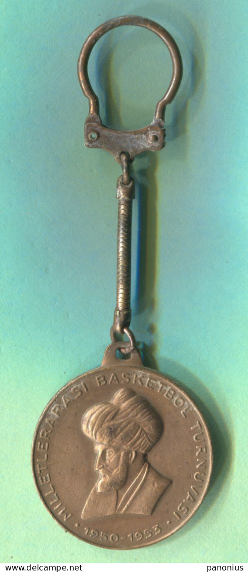 Basketball Pallacanestro Baloncesto - International Tournament 1953. Istanbul Turkey, Old Keychain Keyring - Habillement, Souvenirs & Autres