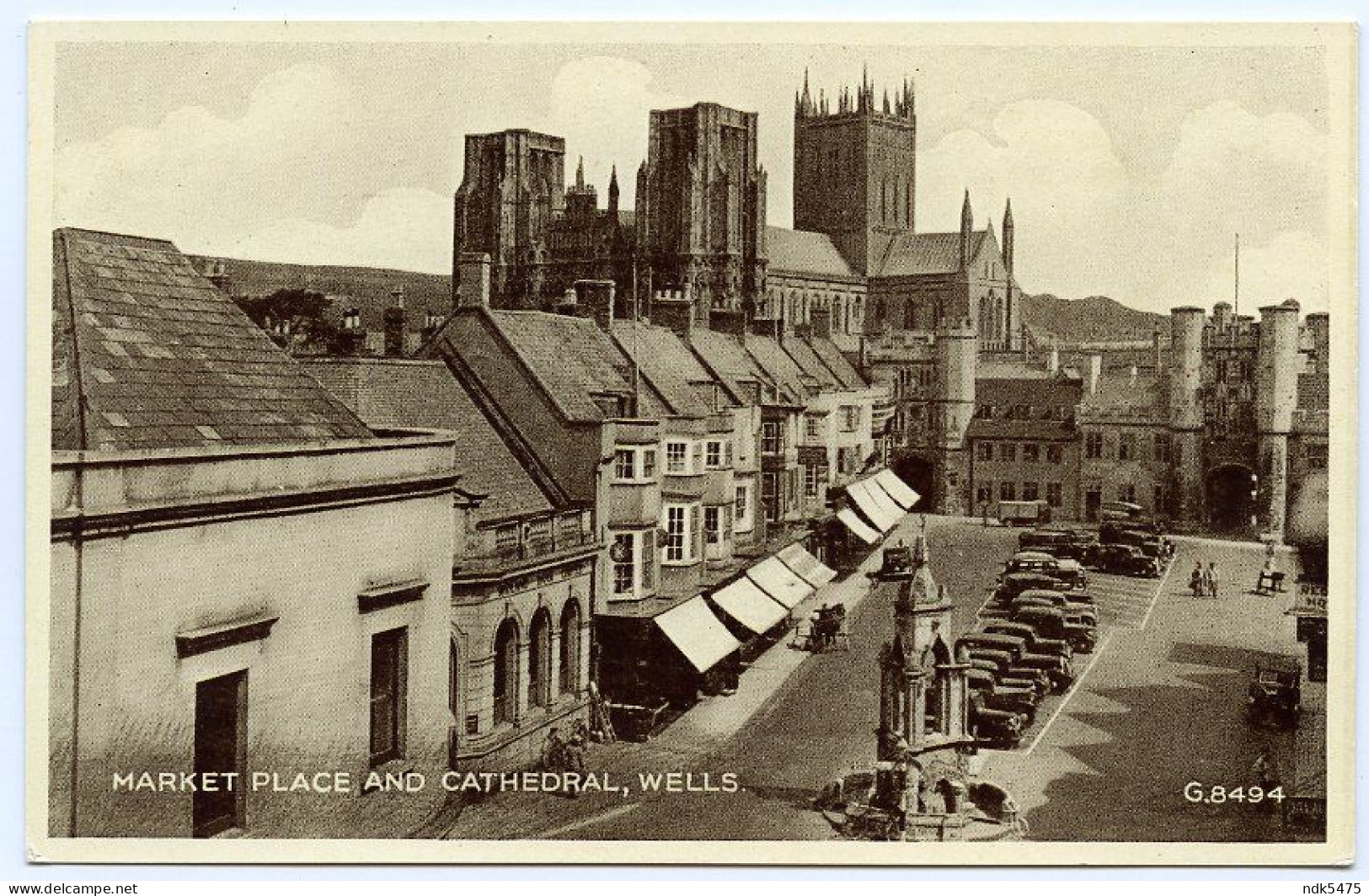WELLS MARKET PLACE AND CATHEDRAL - Wells