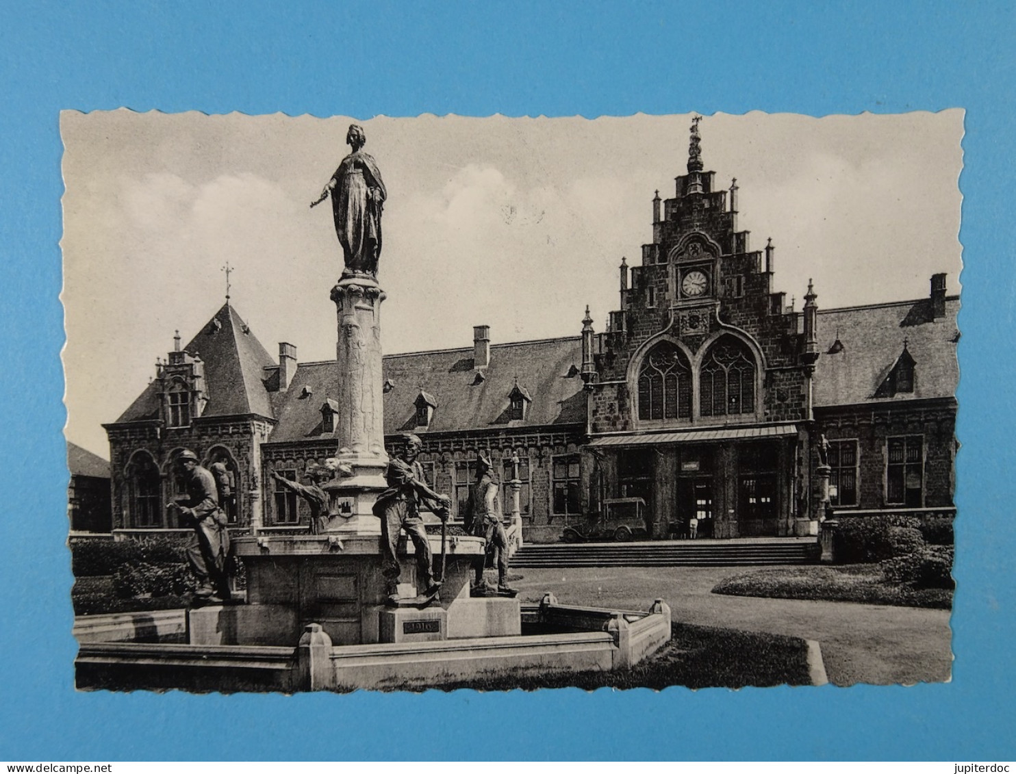 Binche Le Monument De L'Indépendance Du Square De La Gare - Binche