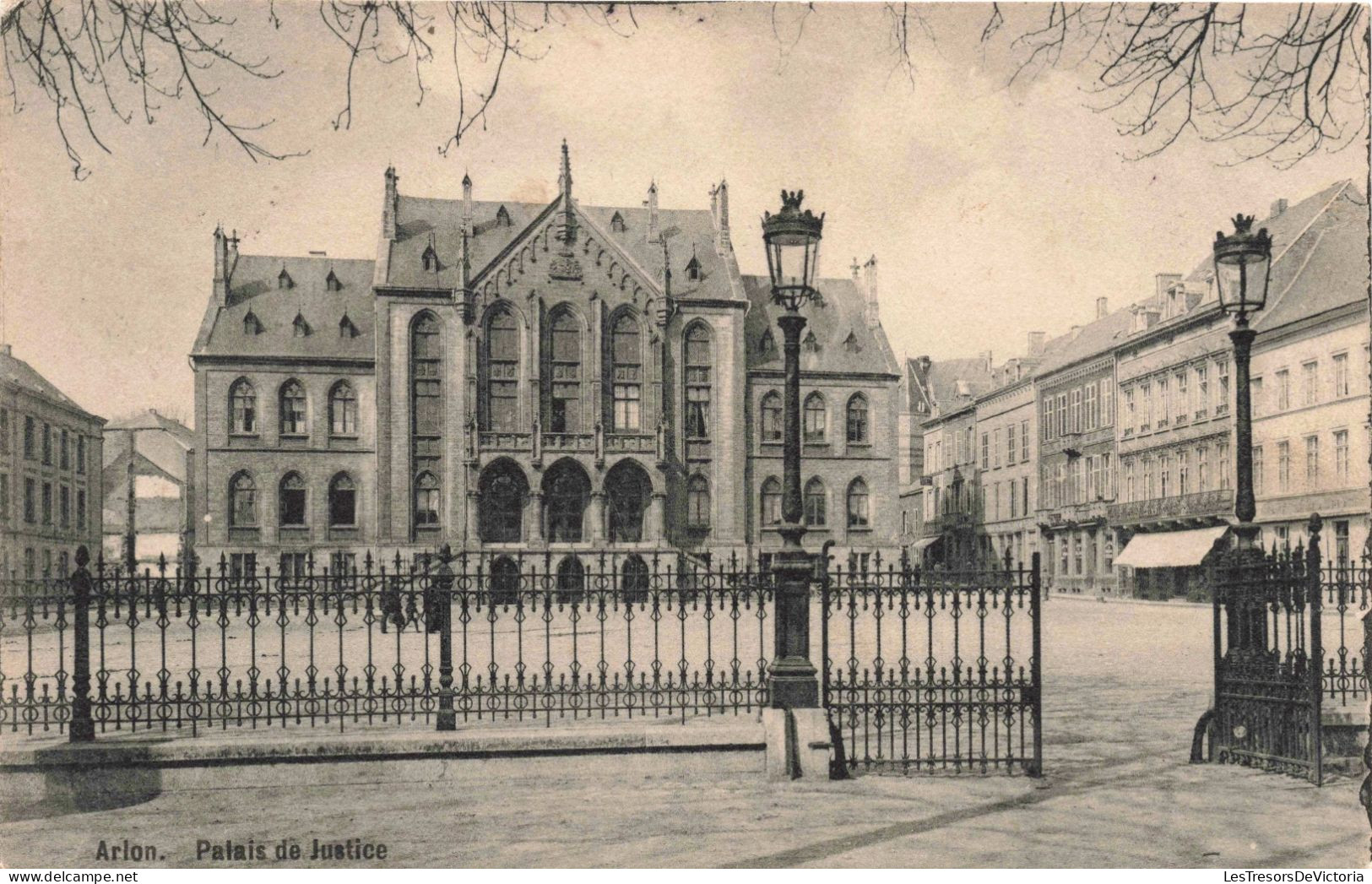 BELGIQUE - Arlon - Palais De Justice - Parvis - Carte Postale Ancienne - Aarlen