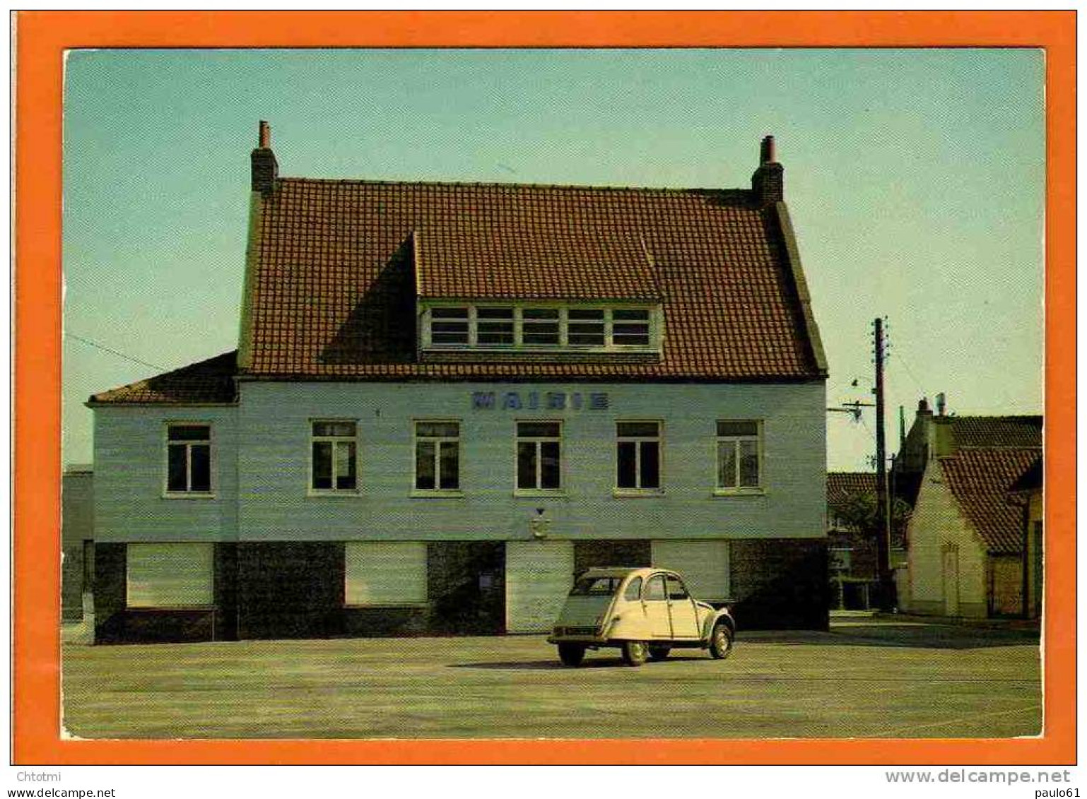 OYE PLAGE  La Mairie 2 CV Devant Cette Mairie - Oye Plage