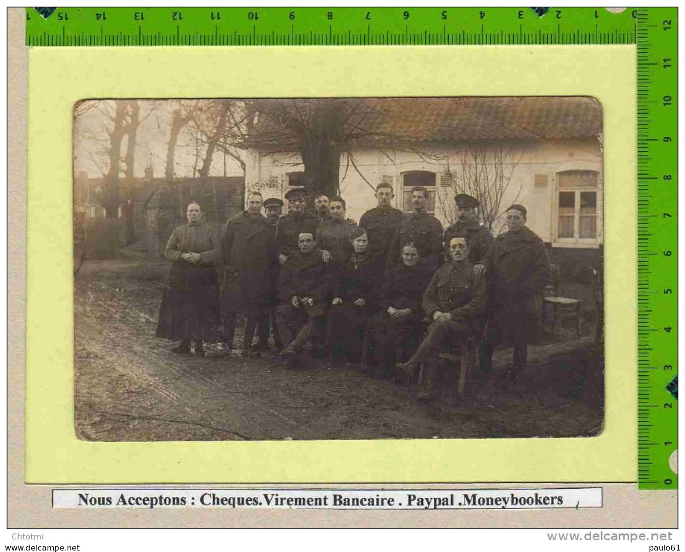 Carte Photo : ISBERGUES  : Groupe De Personnes Devant La Maison  Belle Animation - Isbergues